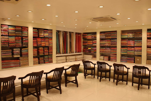 Banarasi Saree Shop in Varanasi – Discover the Timeless Beauty of Traditional Weaves.jpg