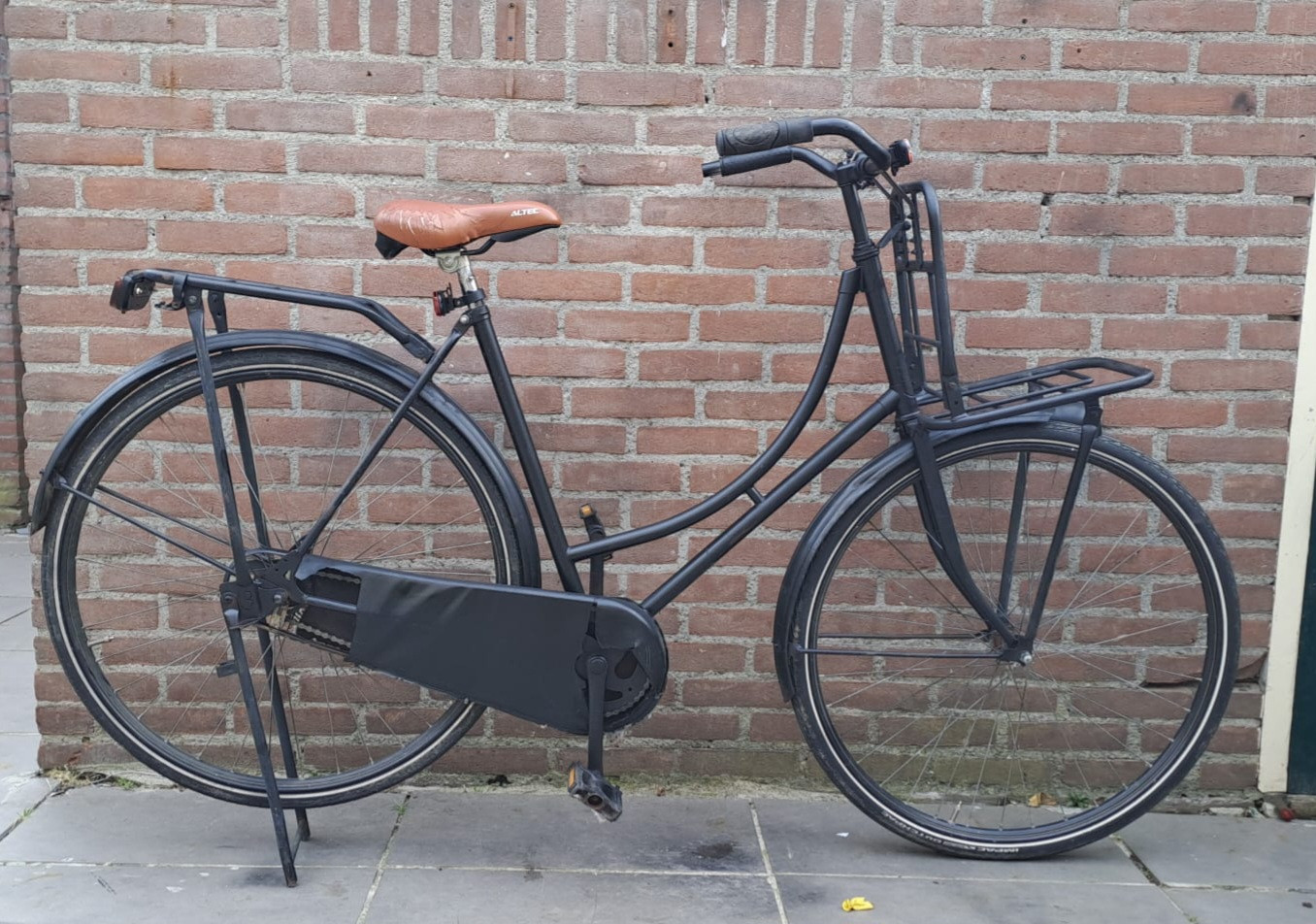 Leuke en nette transport damesfiets met terugtrap rem