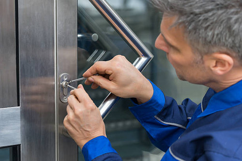 Locksmith service in London - AlanCo Services.jpg