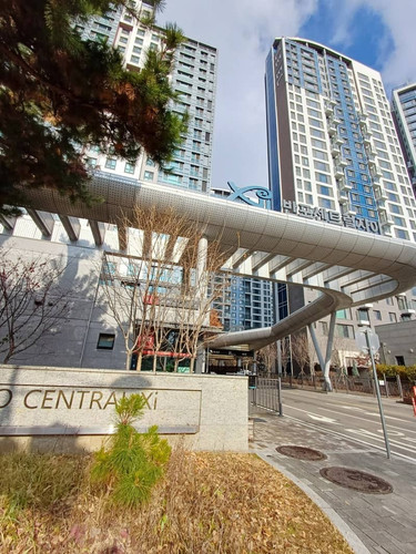 exterior main.jpg