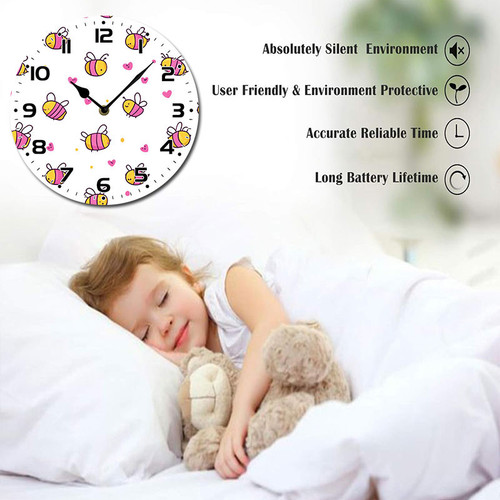 cartoon flying bees pattern 001 03.jpg