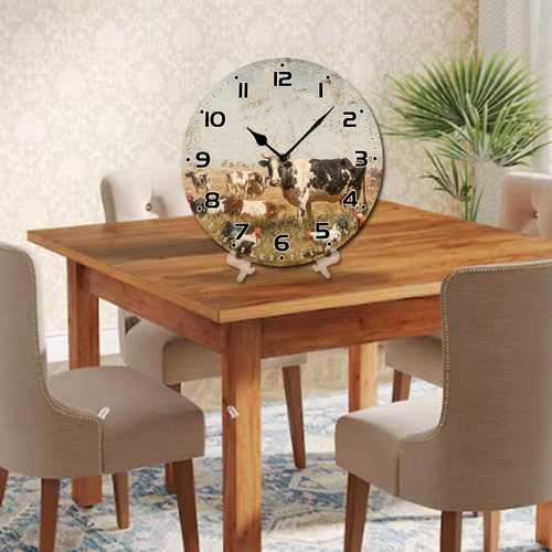 cows and chickens in the field 001 05.jpg