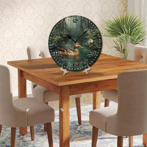 duck swimming in the water 00 05.jpg