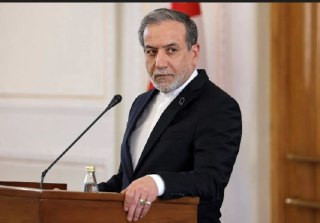 وزير الخارجية الإيراني: الولايات المتحدة ملزمة بالتعويض الكامل عن الأضرار الناجمة عن الانتهاكات المستمرة ضد إيران ومواطنيها...