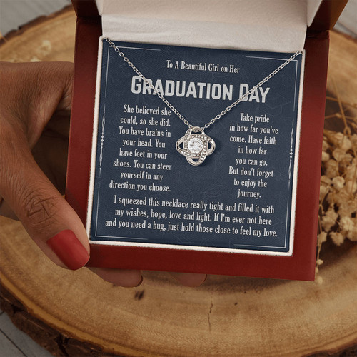 2 TnecklaceGrad1 05.jpg