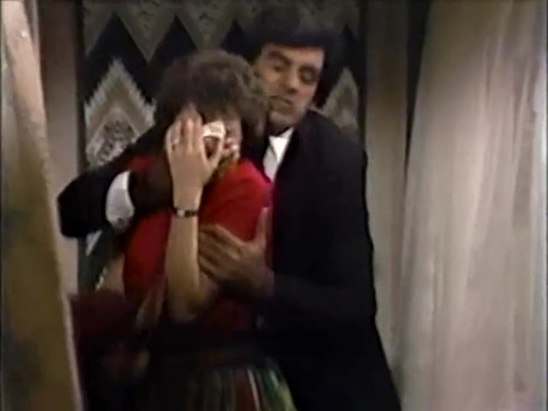 General Hospital 1983 09 30 Emma Samms, Sherilyn Wolter chl 2.jpg