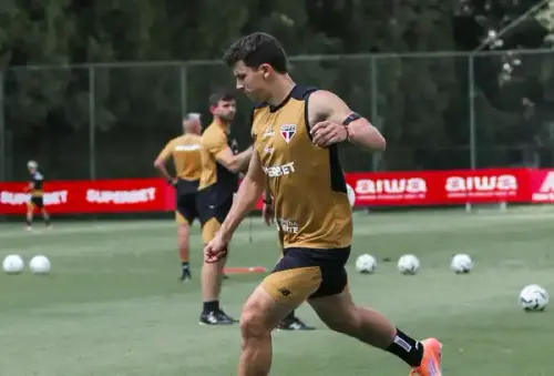 FOI CONVOCADO: Tapia espera sua oportunidade sob o comando de Roger Machado no São Paulo