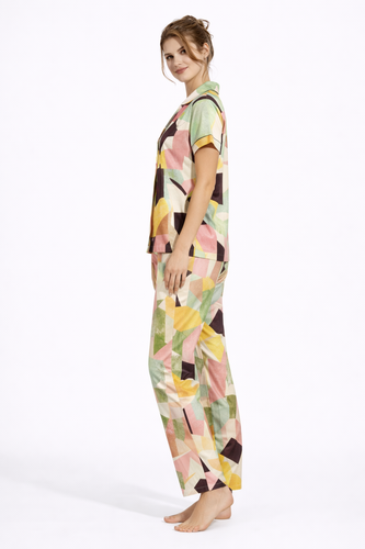 E746995C 9152 4AD3 82A2 19FA3FC248C6.png