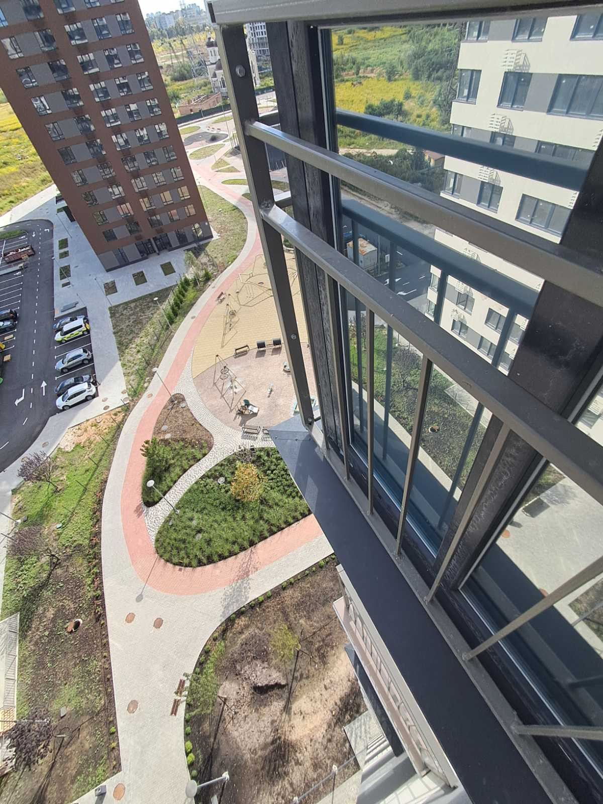 Понад 170 об'єктів