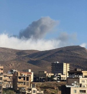 جانب من استهداف تحالف العدوان على طهران وتبريز وشيراز صباح اليوم....