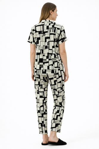 F4F321AE 9416 46F5 BBF7 9B68EA8D522F.png