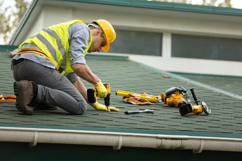 What Are the 5 Key Signs That Your Roof Needs Urgent Repair?.jpg