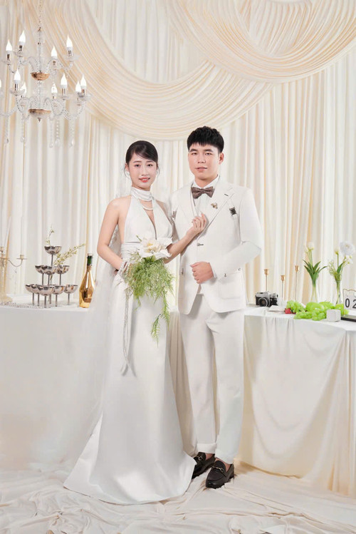 z7630800213044 8570b131e5975aced3a2c558440a3643.jpg