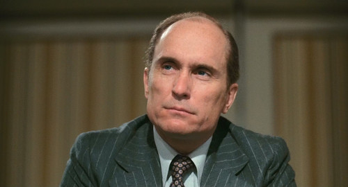 Network.1976.Criterion.1080p.BluRay.CZ EN.FLAC.1.0.x265 Silence.mkv 20260317 200552.884.jpg