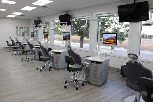 What is the best orthodontic equipment for new clinics?.jpg