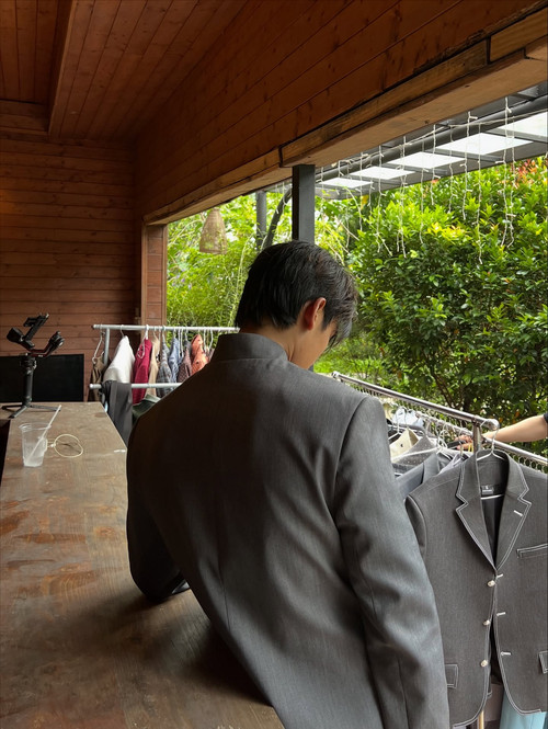 nhim.n e 1762081796 3756936866907110037 18481909053.jpg