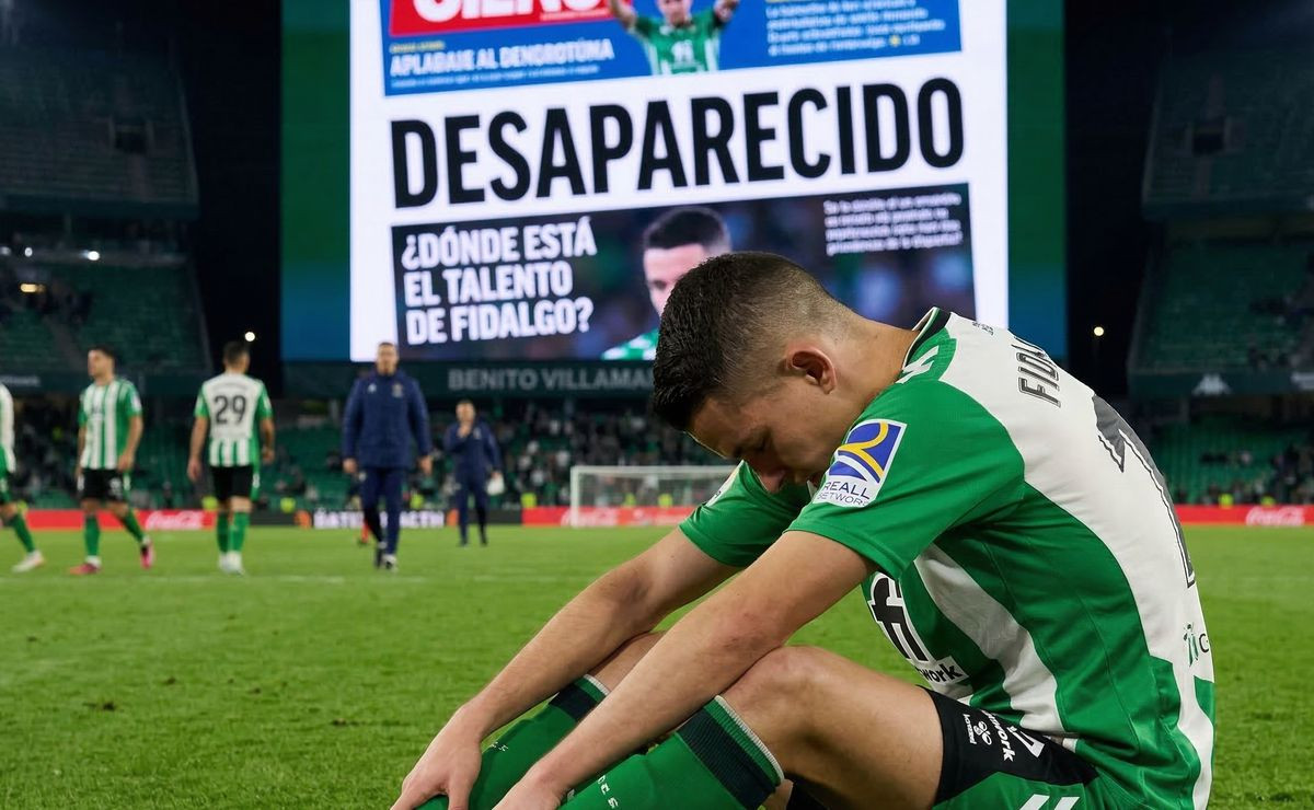 Fidalgo recibe duras críticas de los medios españoles luego de un partido decepcionante con el Betis
