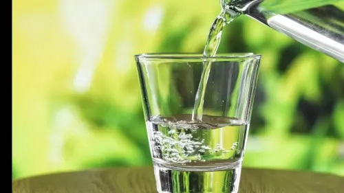 How drinking water at regular intervals can help you lose weight and increase your metabolism 1536x8.webp