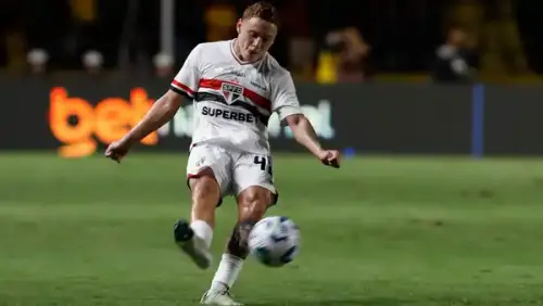 Luta pela Lateral: Maik e Cédric disputam vaga contra o Atlético-MG