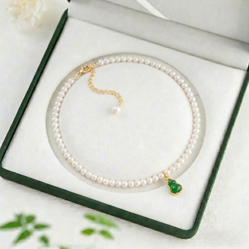 pearl necklace.jpg