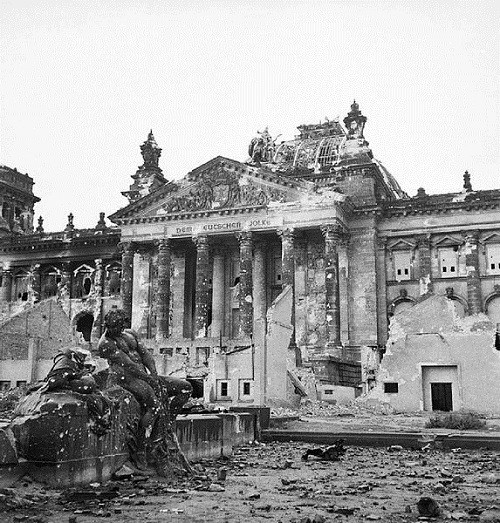 Reichstagbombed.jpg