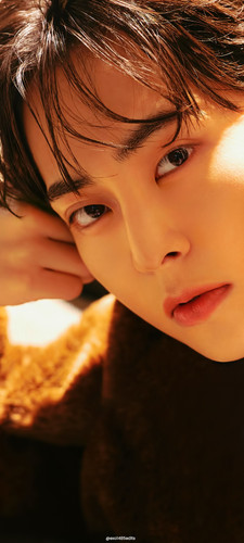 xiumin king mag 6 lock Edit