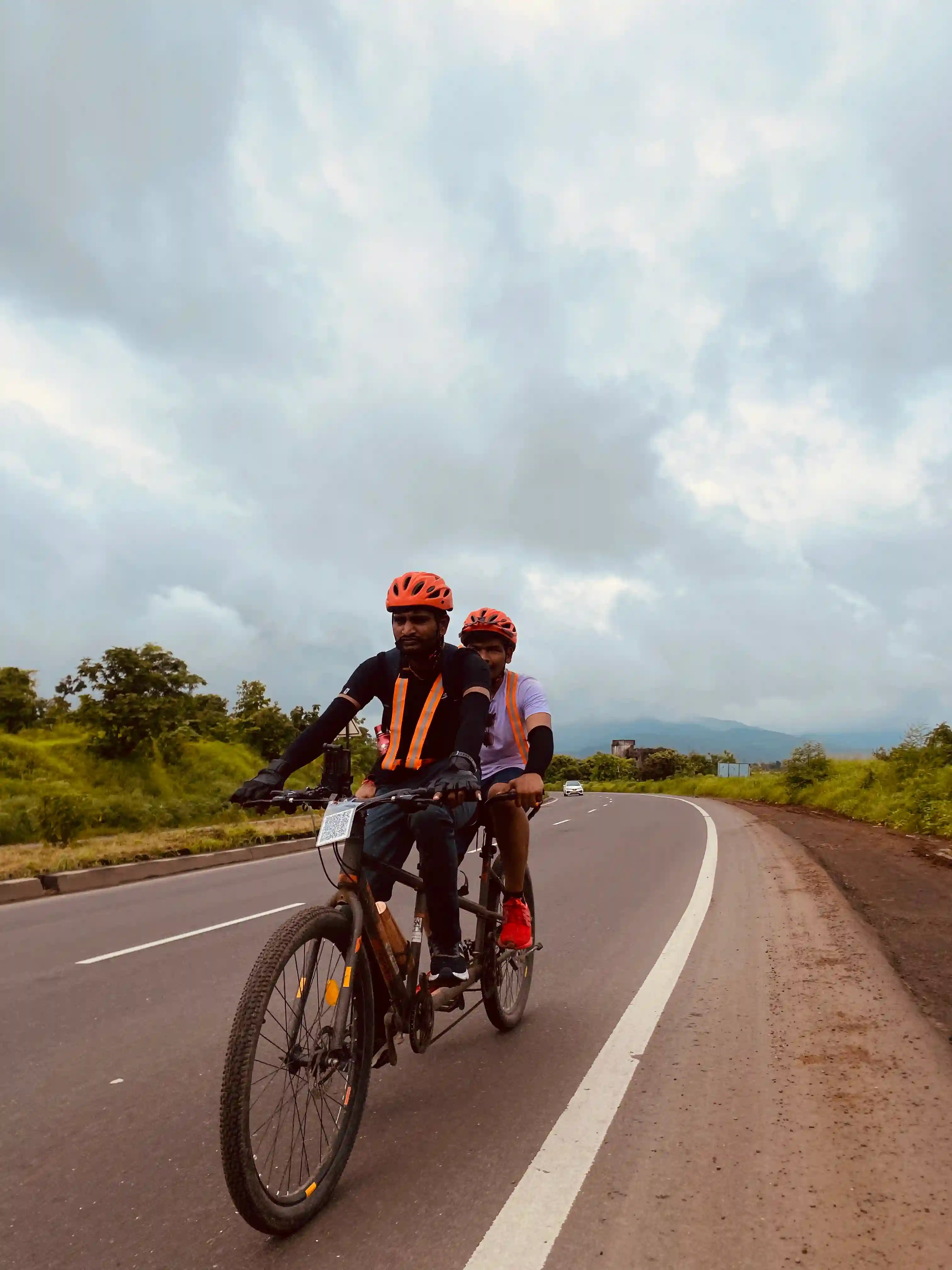 Inclusive tandem cycling — ABBF participants
