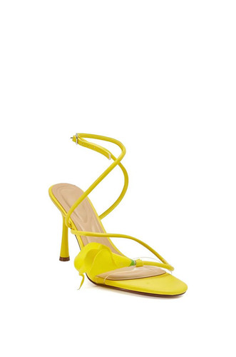 NILOU YELLOWYELLOW6 163ad4c9 4f70 4f3b 96fa 8c42cc121503.jpg