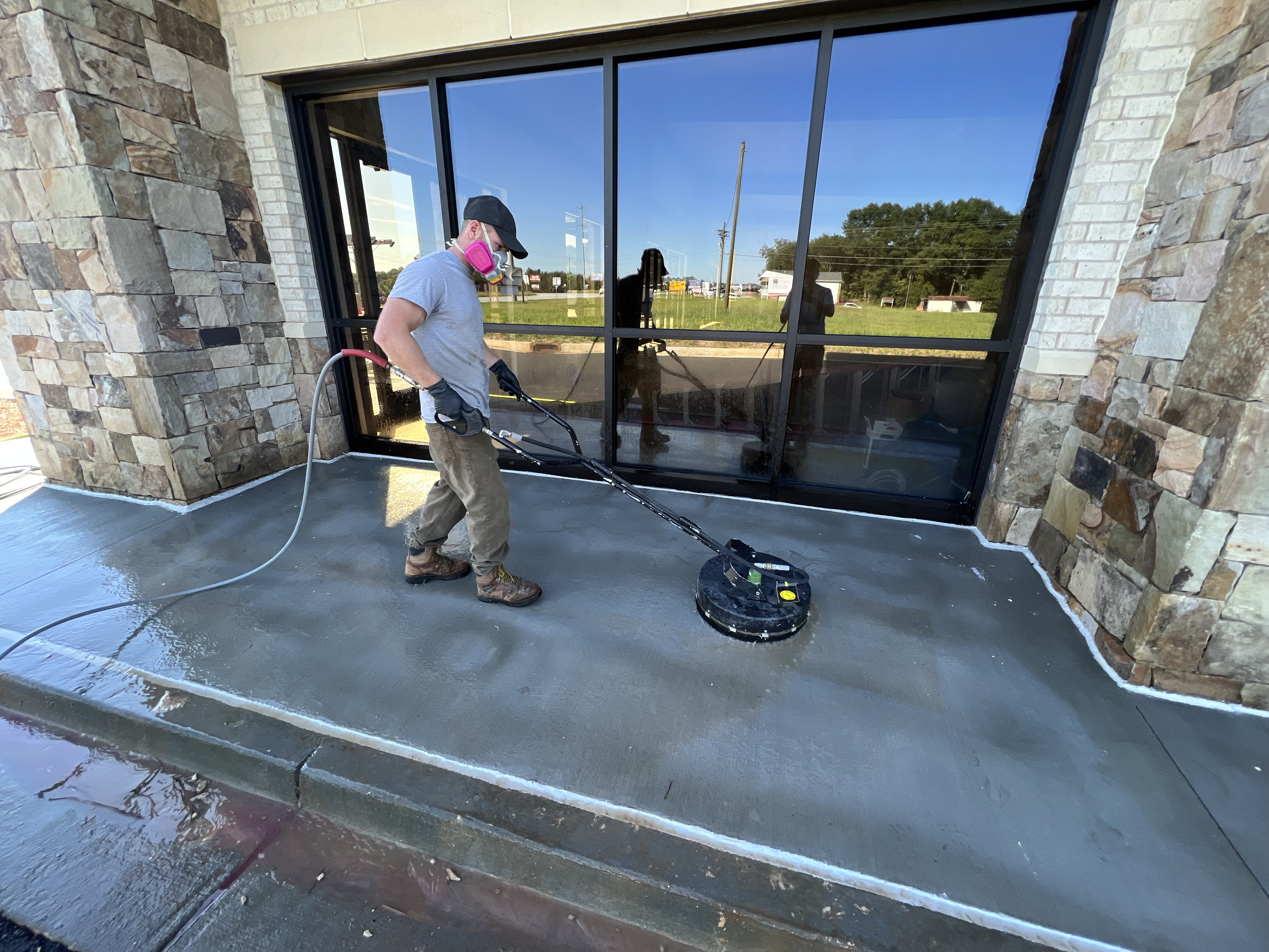 Concrete cleaning service in North Georgia