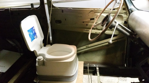 toilet.jpg