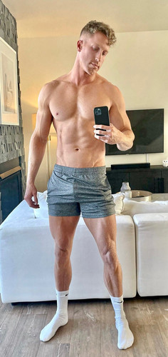 1530022666341699584 1.jpg