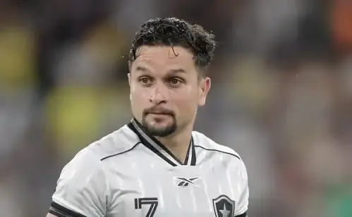 São Paulo fecha acordo de empréstimo com Botafogo e assume porcentagem do salário de Artur