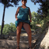 Lisa sans culotte en Corse 04