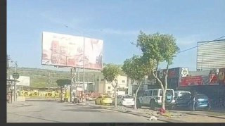 منذ يوم أمس، يواصل جيش الاحتلال فرض حصارٍ مشدد على مدينة نابلس وشمال الضفة الغربية، وسط إغلاقات متكررة للبوابات العسكرية والحواجز.

ويعاني المواطنون م...