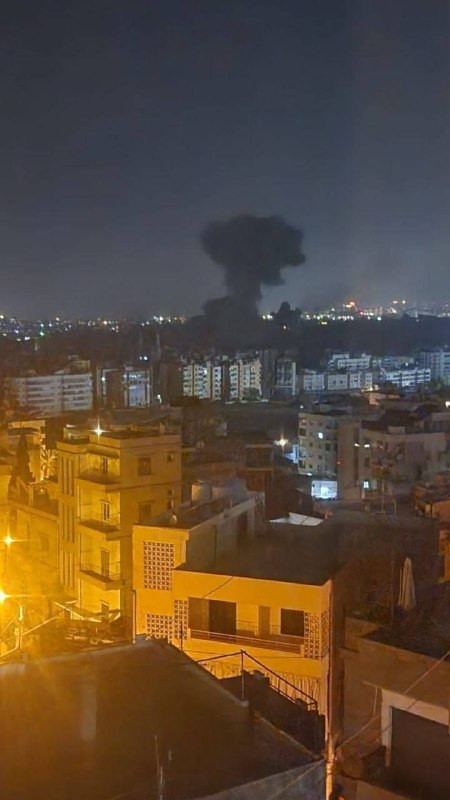 طيران الاحتلال يشنّ غارة على الضاحية الجنوبية لبيروت...