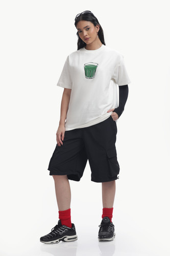 6.Lifestyle Image (Model wearing usage).jpg