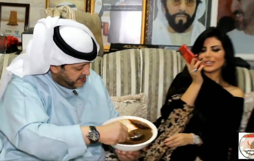 HBTjri0WAAAM3Wl.jpg