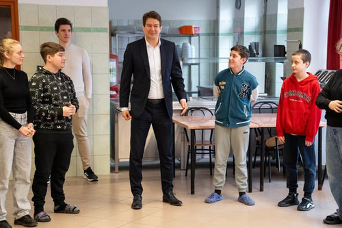 635331632 1488343619323835 4235766426457437045 n.jpg?stp=dst jpg s590x590 tt6& nc cat=107&ccb=1 7& n.jpg