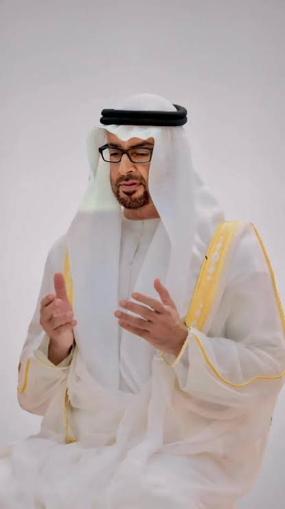 HBWoBU6bcAEhPqh.jpg