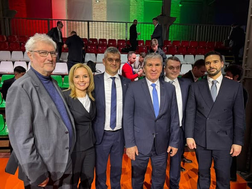 636981014 1546840437442614 4930673140261487849 n.jpg?stp=dst jpg s590x590 tt6& nc cat=107&ccb=1 7& n.jpg