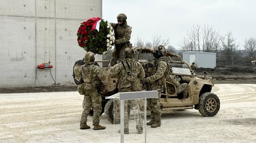 634582633 1296379648978673 5298135743715539602 n.jpg?stp=cp6 dst jpg s590x590 tt6& nc cat=106&ccb=1 .jpg