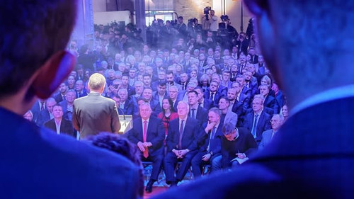 635556967 1480264830770010 384100878596966567 n.jpg?stp=cp6 dst jpg s590x590 tt6& nc cat=101&ccb=1 7.jpg