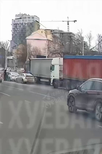 BaTFDOGs HEwnAE7.jpg