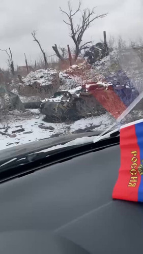 OJOUxFYBCvoqgqy .jpg