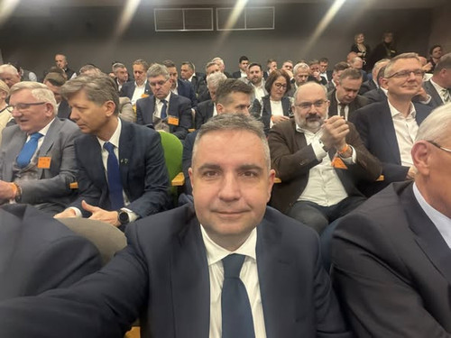 634672432 1427979932672314 1392829982708652772 n.jpg?stp=cp6 dst jpg s590x590 tt6& nc cat=103&ccb=1 .jpg