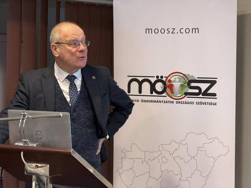 637751951 1534442118488999 8116266742695100884 n.jpg?stp=cp6 dst jpg s590x590 tt6& nc cat=103&ccb=1 .jpg