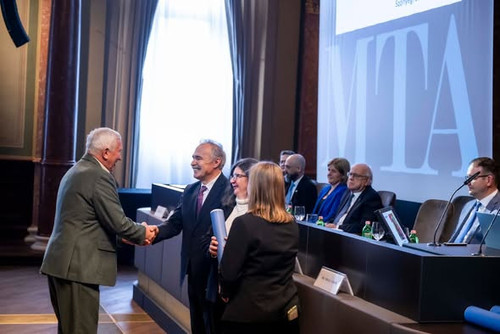 638063438 1453308822832846 172420966169394404 n.jpg?stp=dst jpg s590x590 tt6& nc cat=107&ccb=1 7& nc.jpg