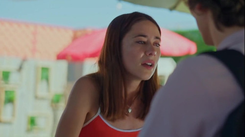 Vitoria Ep 83 Beatriz Frazao faint 1.jpg
