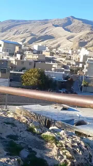 cLGs MmEoz0Im4K4.jpg