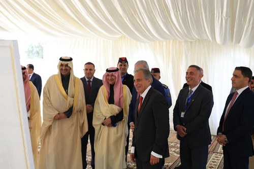 HBNPzvIbMAAOBaw.jpg